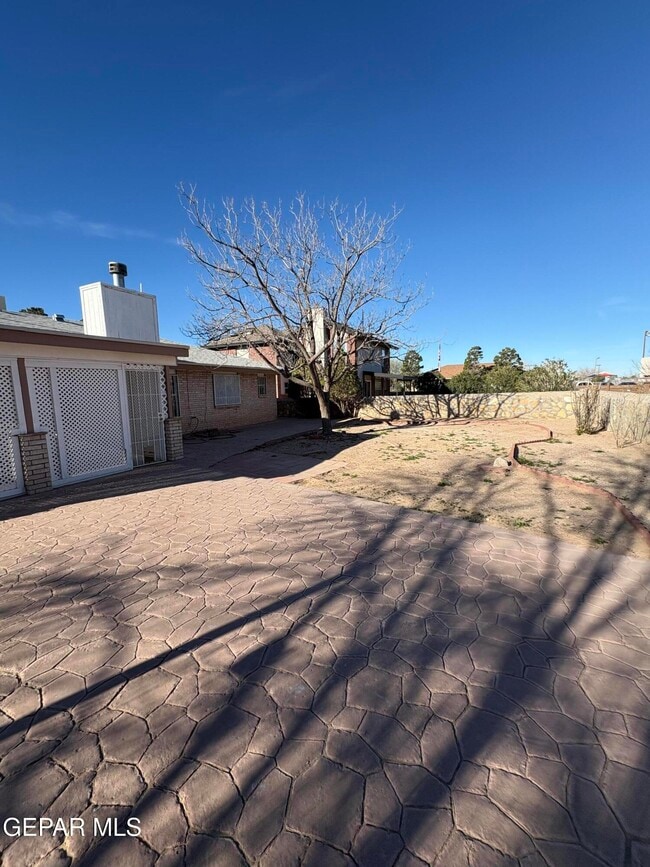 Building Photo - 13981 Veny Webb St