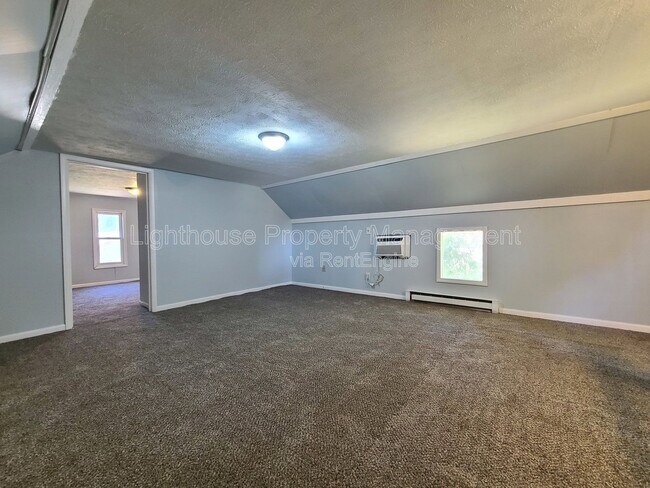 Building Photo - 7806 Stevensville-Baroda Rd