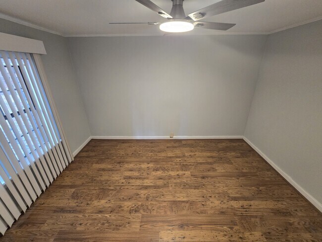 Building Photo - 1307 Point Peter Rd