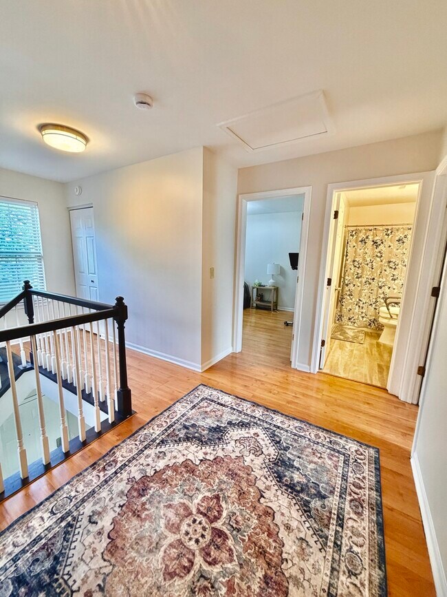 Building Photo - 14200 S Napa Cir