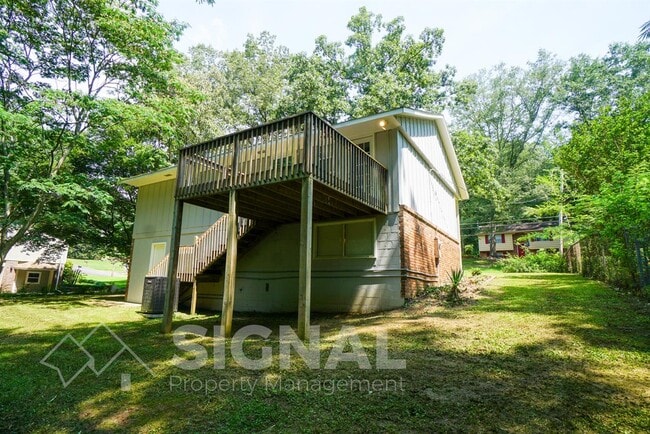 Building Photo - 105 Silverleaf Dr