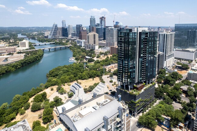 Building Photo - DOWNTOWN AUSTIN CONDO ON RAINEY STREET!! 1 BEDROOM 1 BATH - FULLY FURNISHED