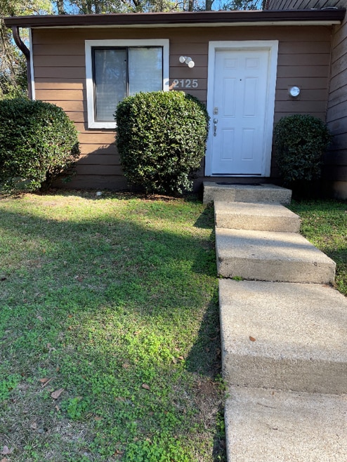 Building Photo - 2125 Sandpiper St