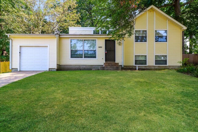 Primary Photo - 6801 Autumnhill Ln