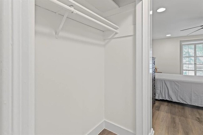 Building Photo - 2704 San Pedro St