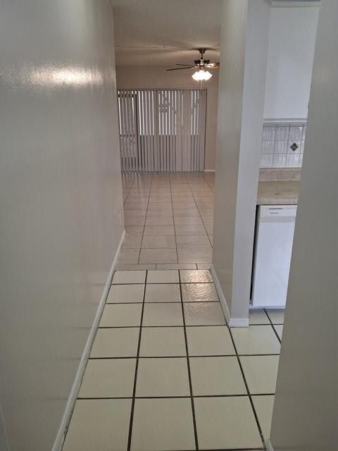 Building Photo - 714 Gardens Dr