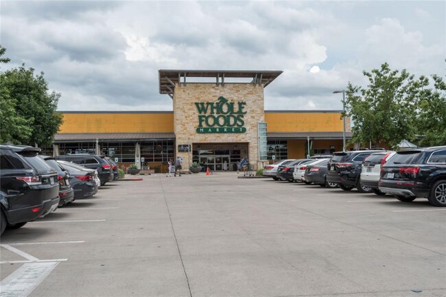 Building Photo - 204 Marathon St