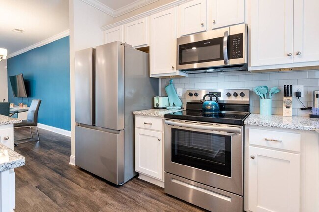 Building Photo - 4357 Azalea Dr