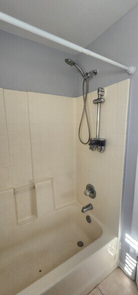 Building Photo - 4236 S Tempe Ct