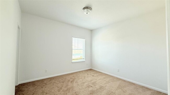 Building Photo - 233 Quemado Dr