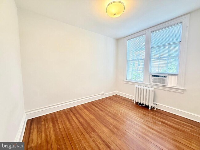 Building Photo - 1908 37th St NW