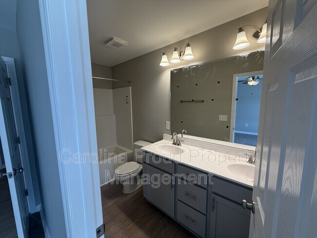 Building Photo - 1238A Masters Ln