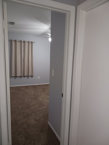 Spare bedroom - 4004 Nestle Oaks Pl