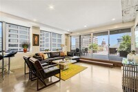 Building Photo - 800 Brazos St