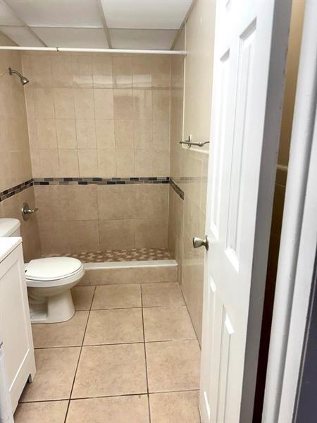 Building Photo - 6930 Miami Gardens Dr