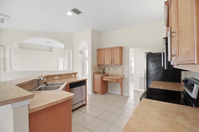 Building Photo - 5651 NW North Crisona Cir