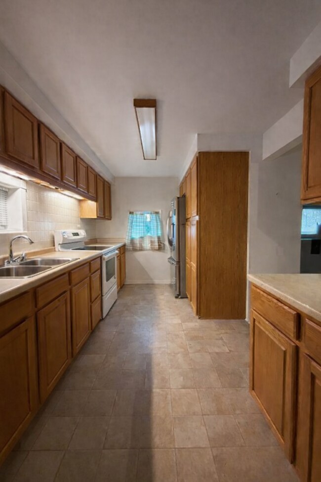 Building Photo - 1806 Black River Rd