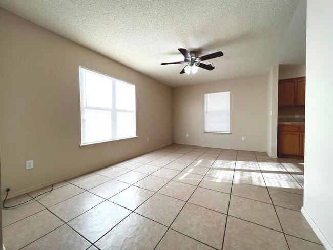 Building Photo - 10183 Dijon Pl