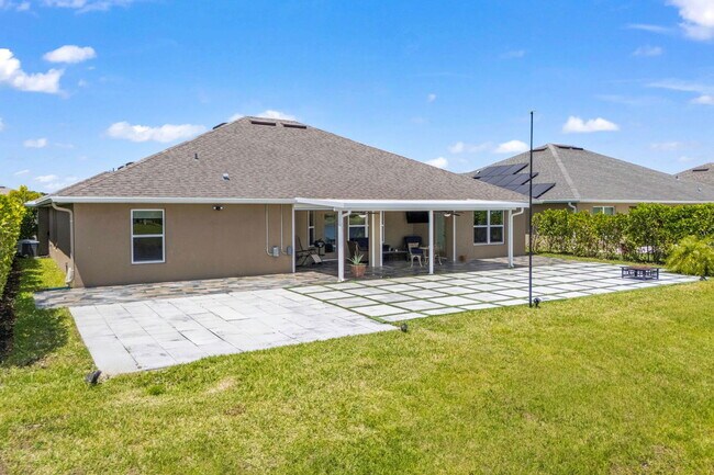 Building Photo - 8517 Waterstone Blvd