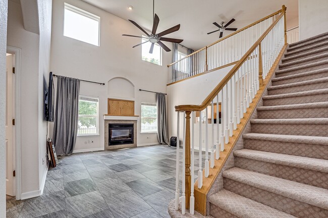 Building Photo - Elegant 3-Bedroom, 3-Bath Home in Prestigi...