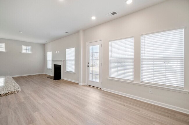 Building Photo - This 3-Year-Old Home with 4 Bedroom 2.5 Baths
