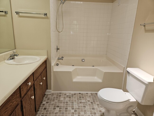 Building Photo - 322 Lamplighter Ln