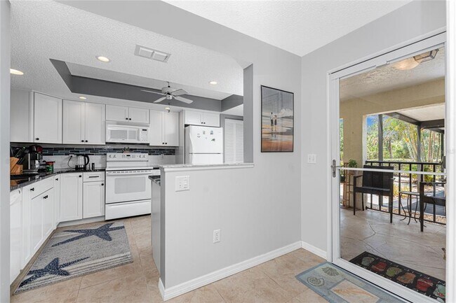 Building Photo - 511 Pine Hollow Cir