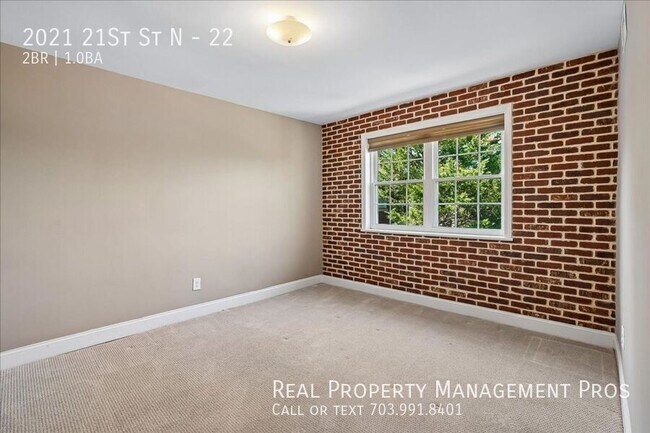 Building Photo - 2021 21st St N