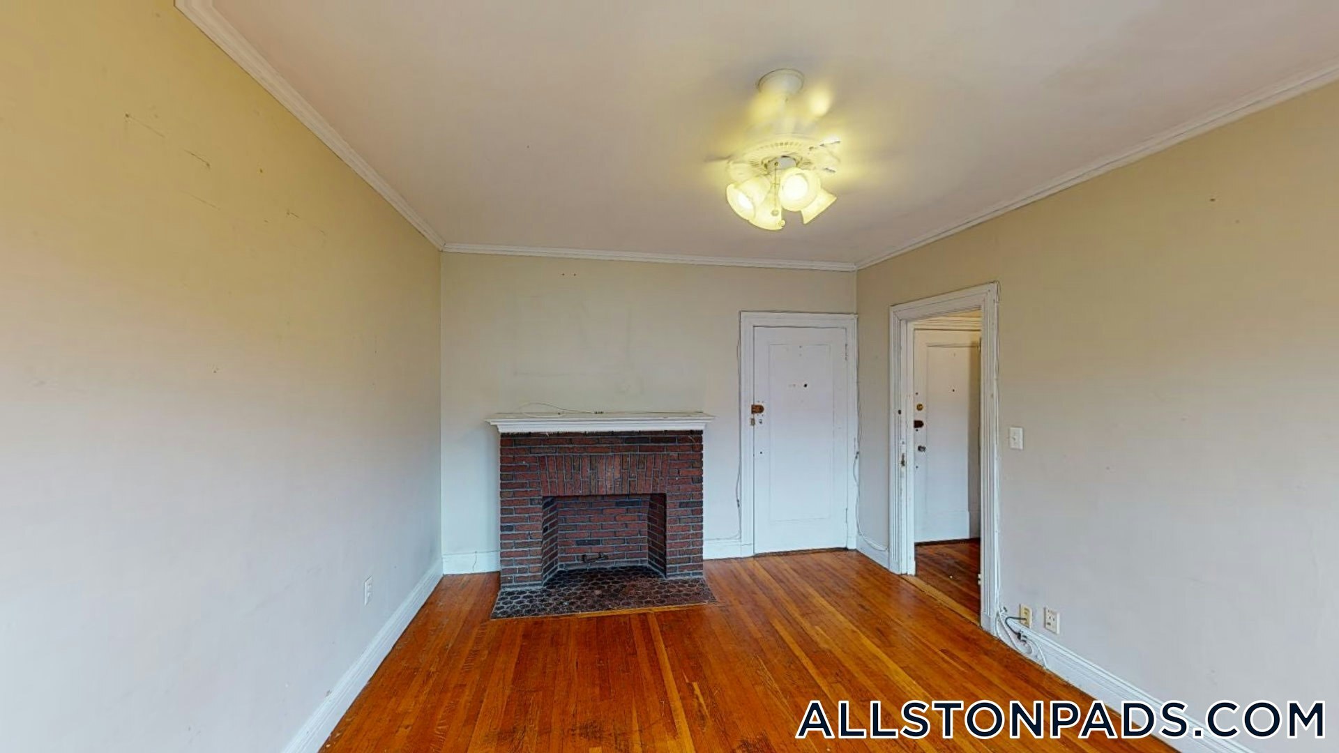 Building Photo - 15 Glenville Ave