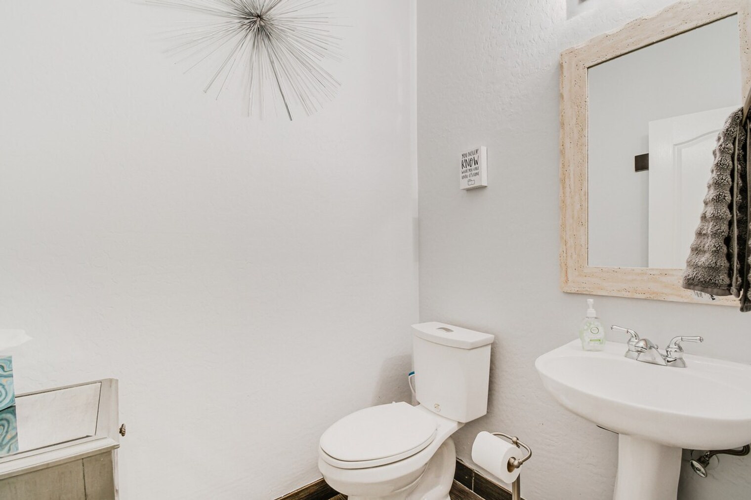 Building Photo - 13847 N Hamilton Dr