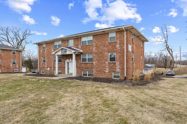Building Photo - 5976 Radnor Rd