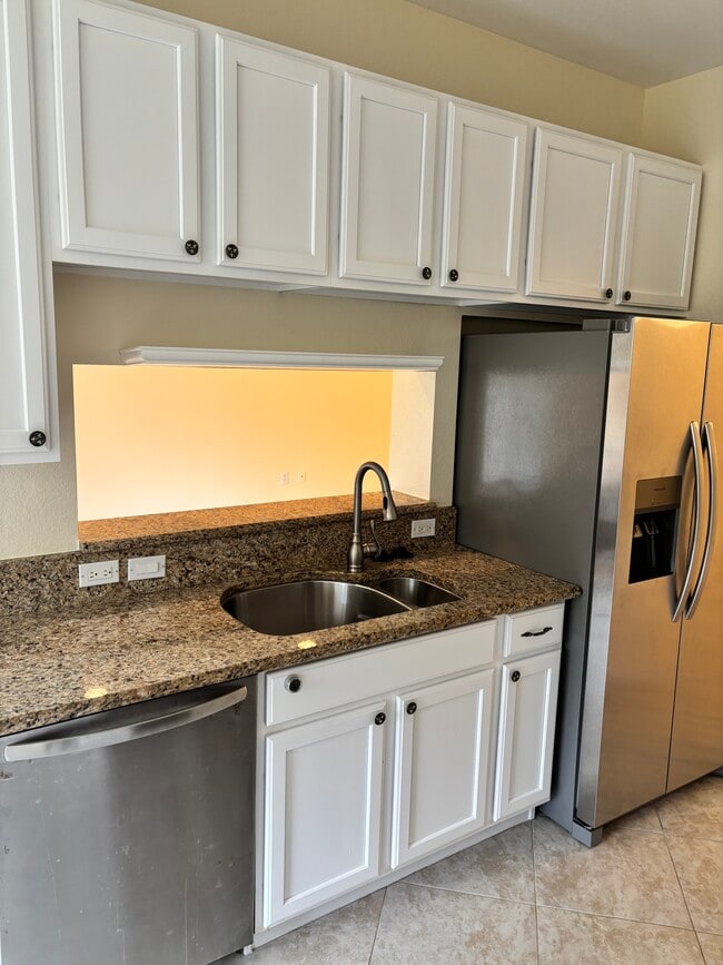 Building Photo - 7554 SW Herrington Ln