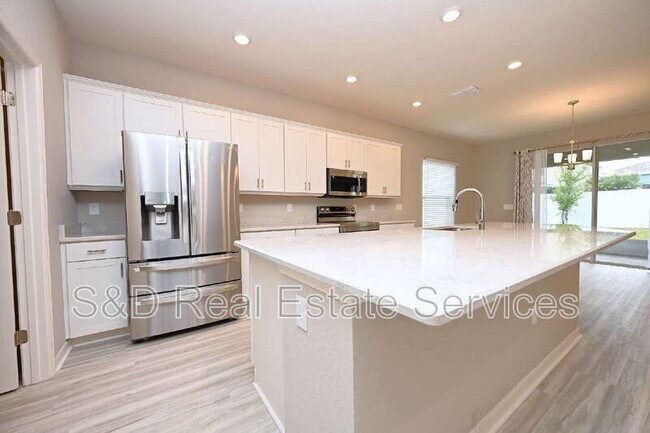Building Photo - 1731 Oceania Ave