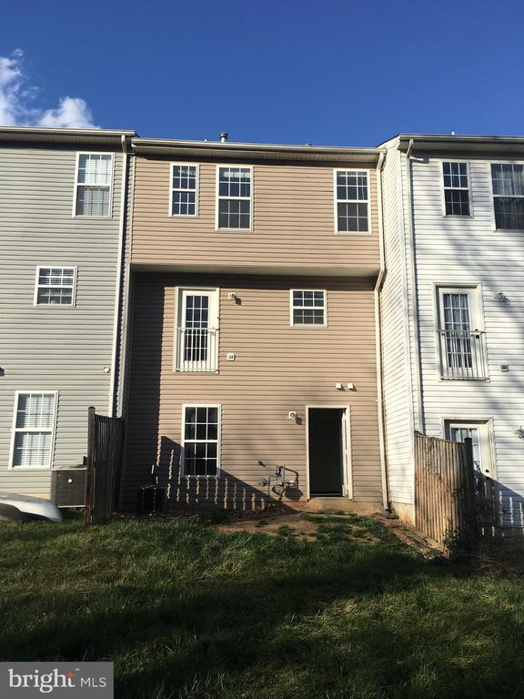 Building Photo - 610 Pendleton Ln