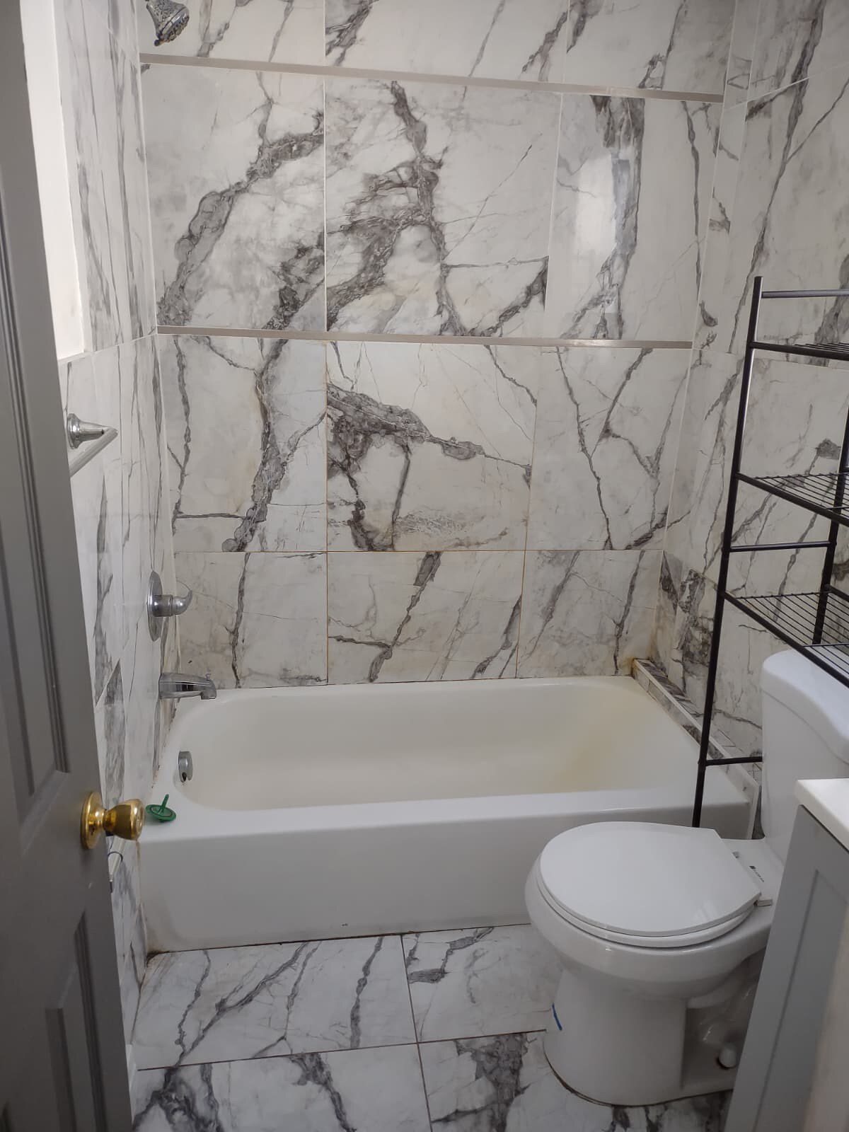 Building Photo - 110 Tuthill Rd