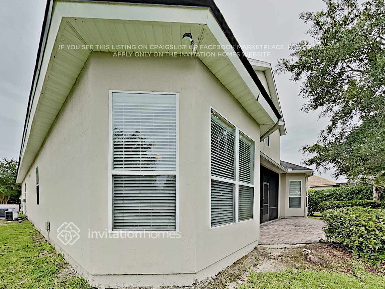 Building Photo - 904 E Terranova Way