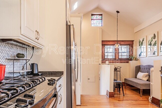 Building Photo - 740 S Corona St