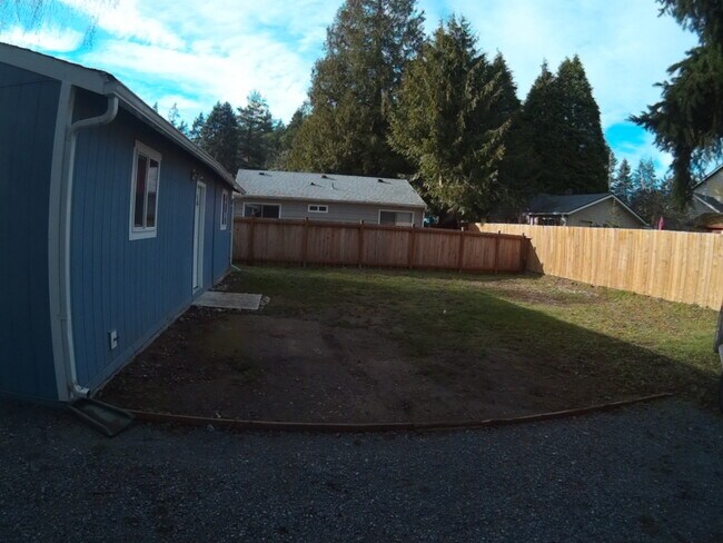 Building Photo - 15010 26th Ave NE