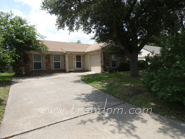 Primary Photo - 3800 Flintwood Trail