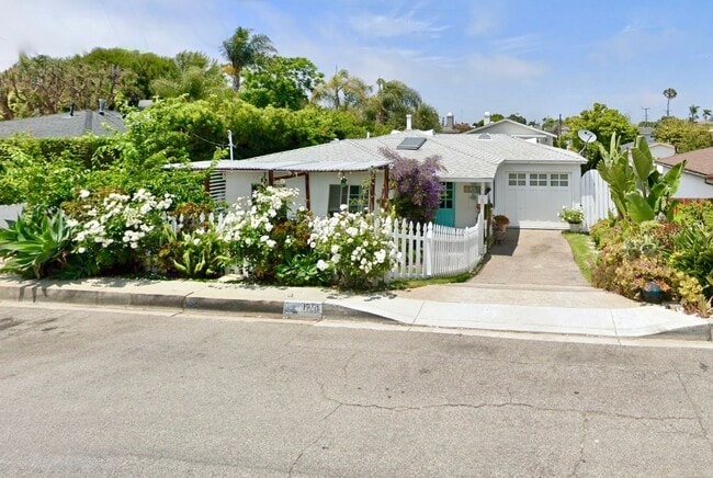 Primary Photo - 1751 2nd St