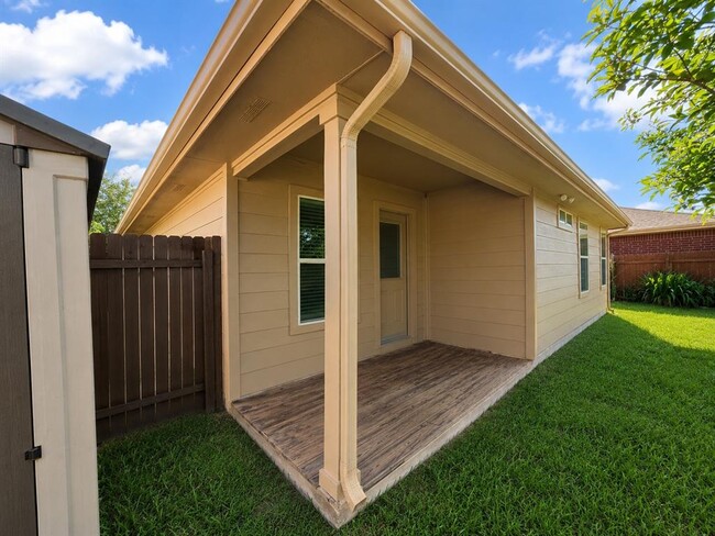 Building Photo - 12604 Paloma Blanca Way