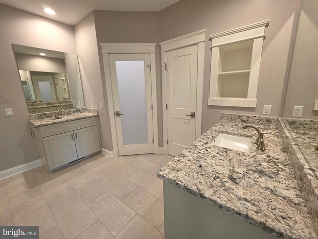 Building Photo - 94 Wolf Creek Cir