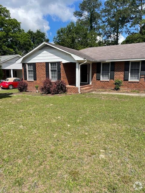 Building Photo - 662 Pringle Dr