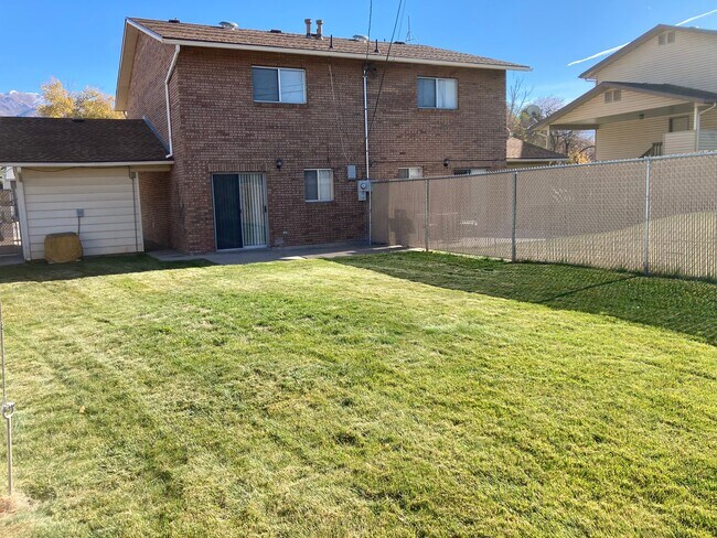 Building Photo - 4327 S 700 W