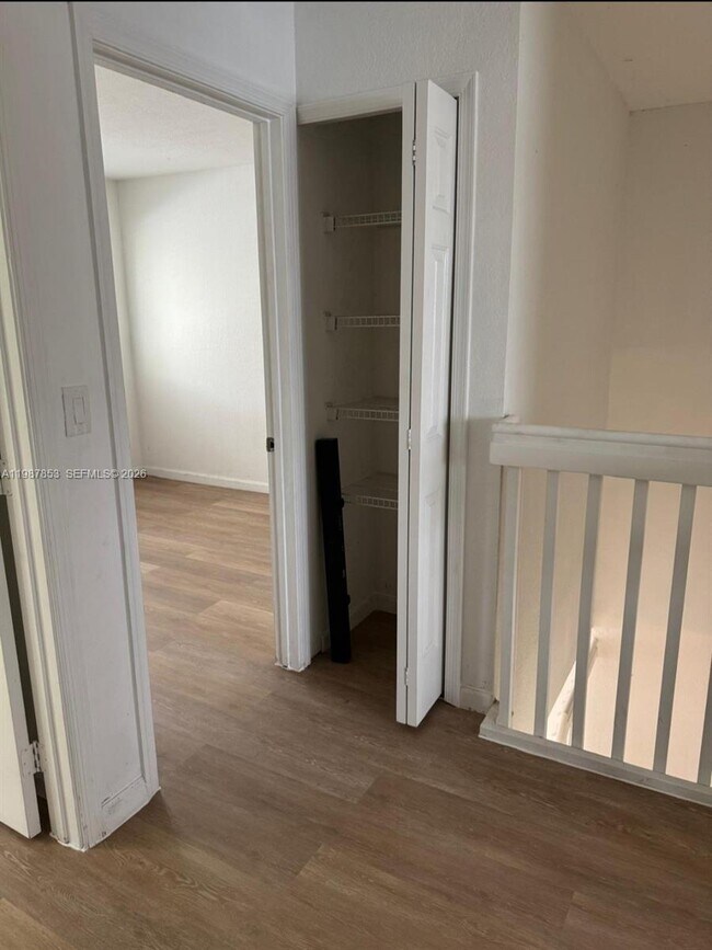 Building Photo - 2525 SE 14th Ave