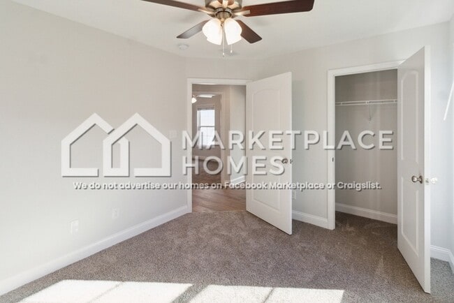 Building Photo - 441 Deluth Dr