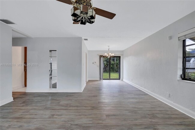 Building Photo - 6200 SW 18th St