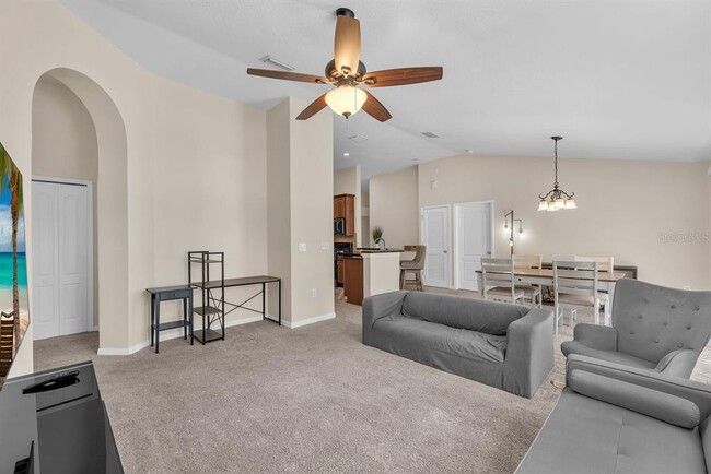 Building Photo - 7001 Interbay Blvd