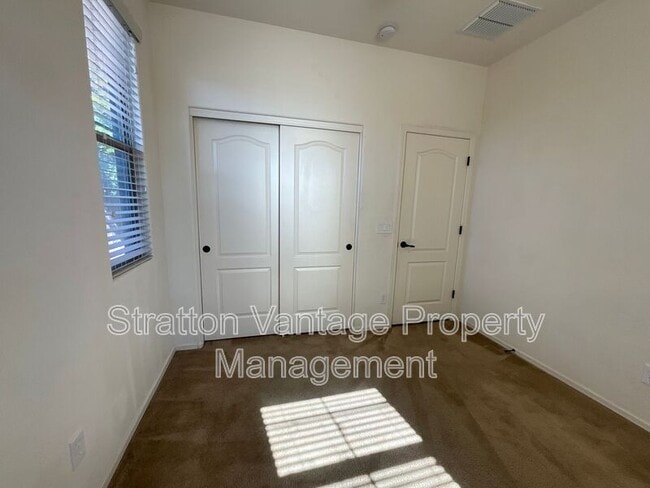 Building Photo - 3432 E Russell St