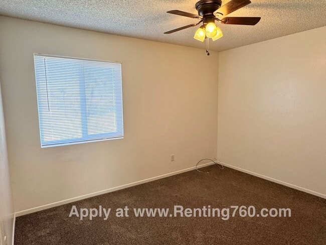 Building Photo - 6455 Linda Lee Dr